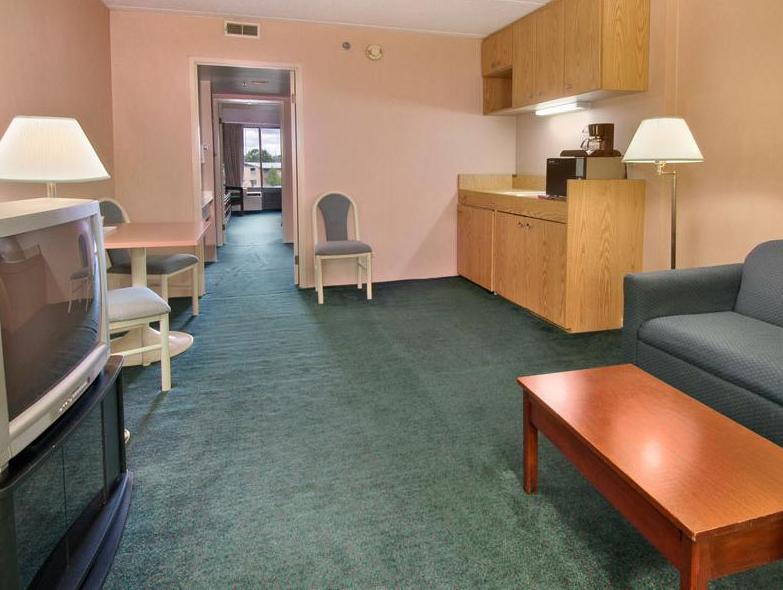 Comfort Inn & Suites Watertown - 1000 Islands Room photo